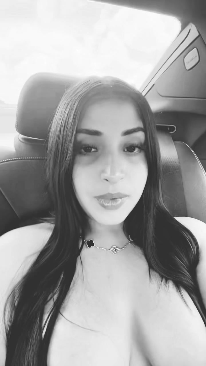 @paola_alana.