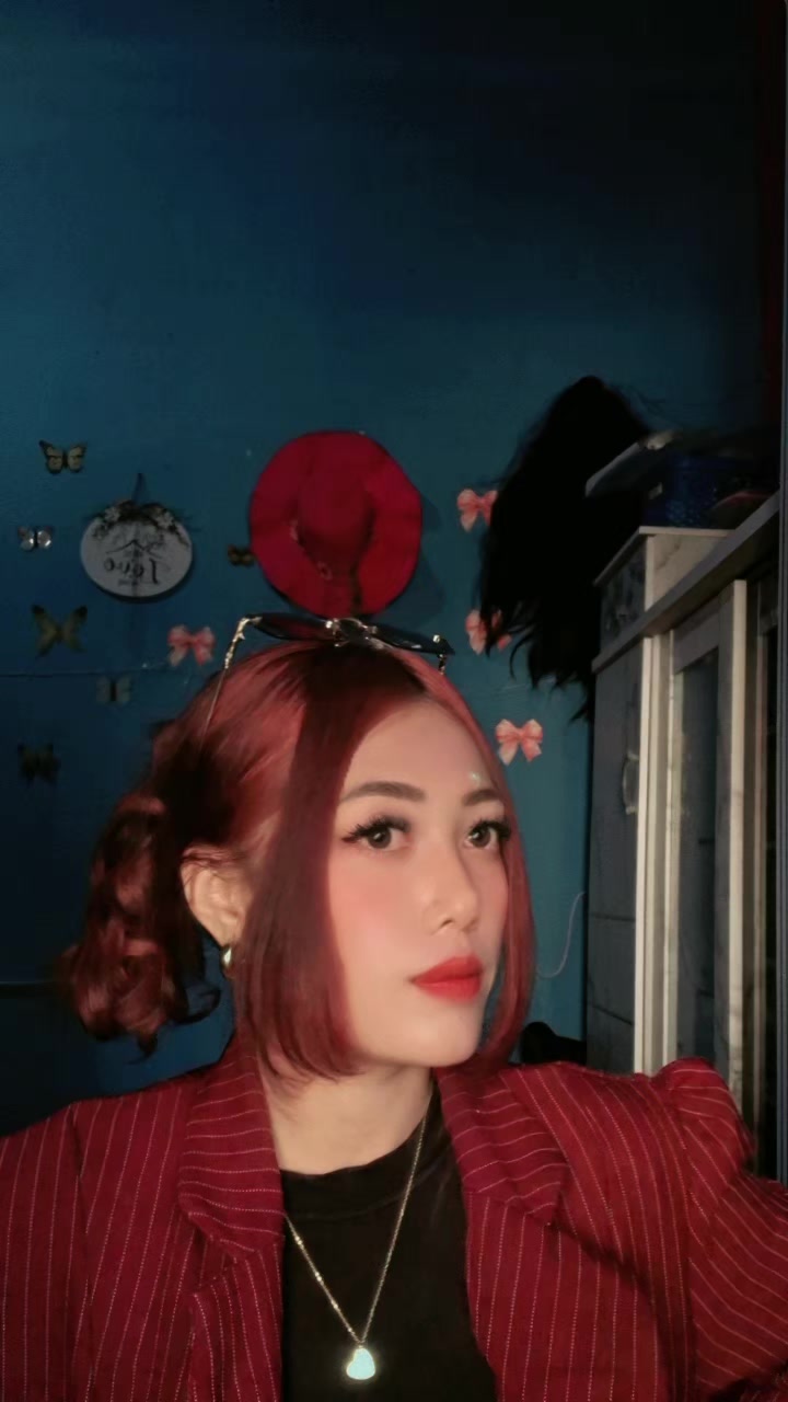 @𝑵𝒐𝒗𝒊𝒕𝒂 𝒑𝒖𝒕𝒓𝒊.🥀🐛