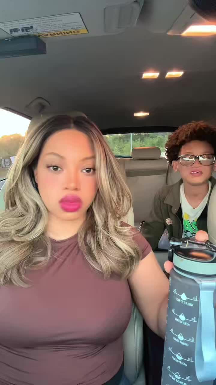 @Mom_SonDuo