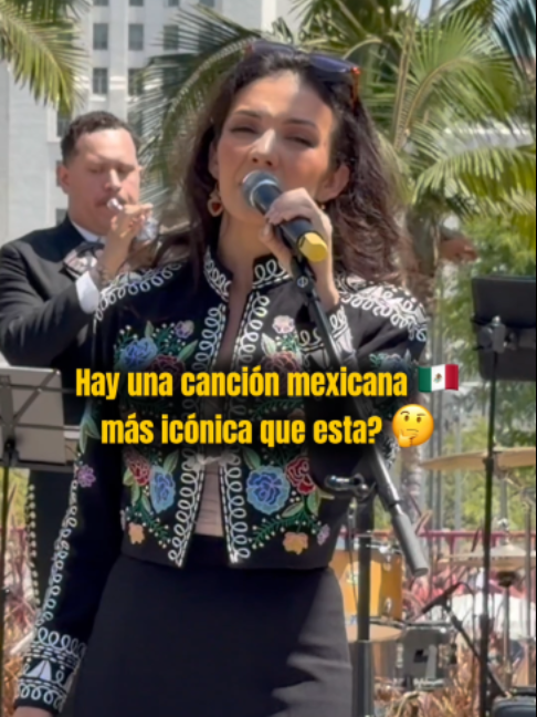 @Lupita Infante