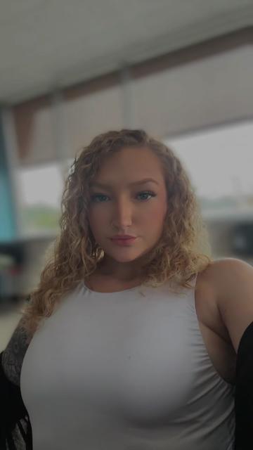 @angiee