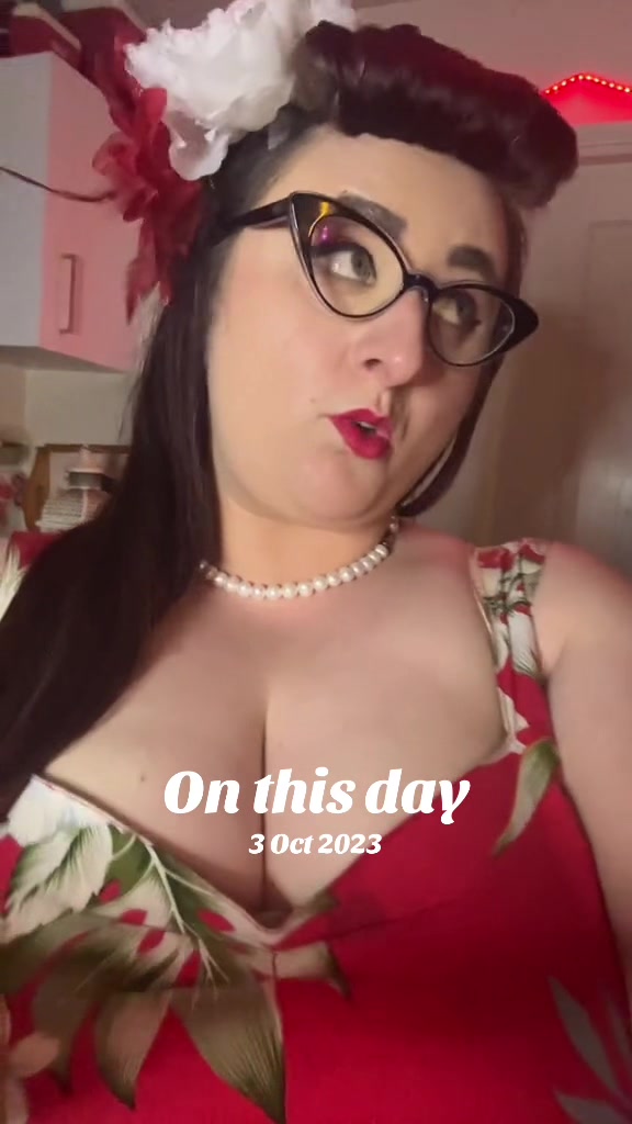 @MissBombshellBettie