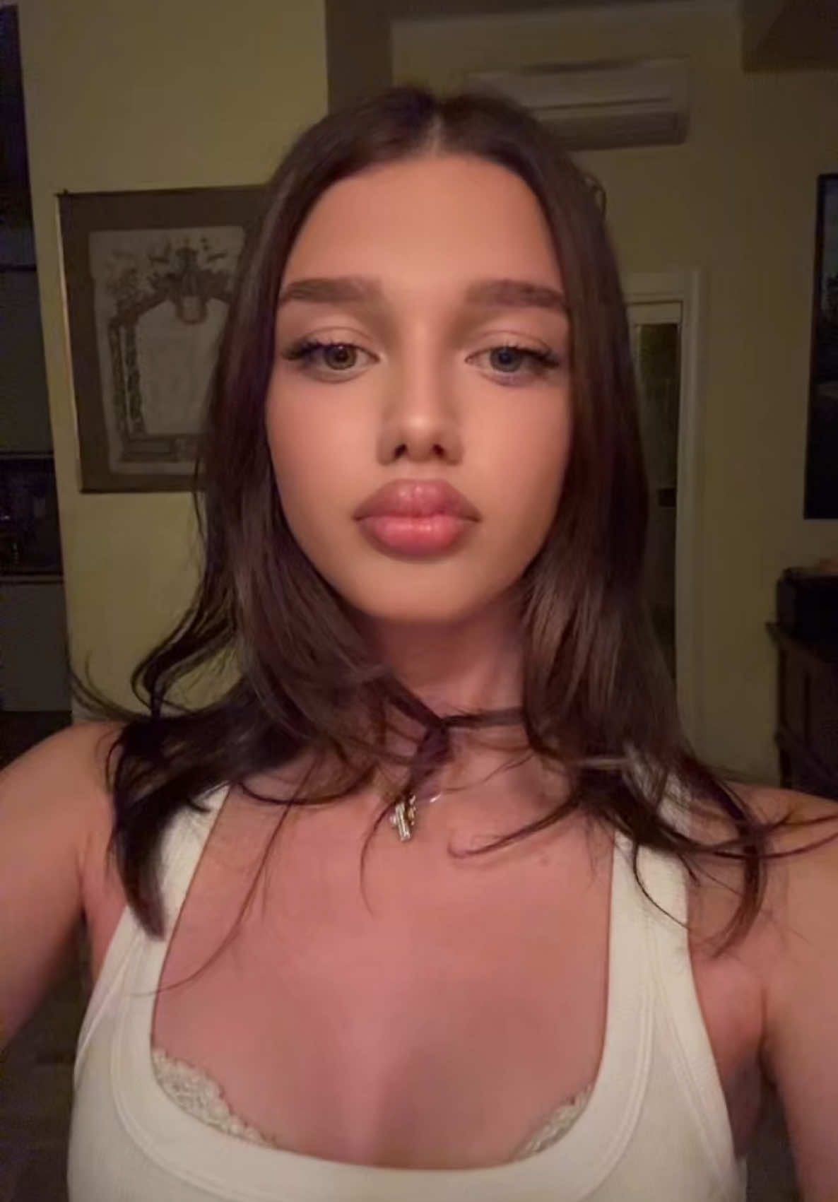 @Elisa