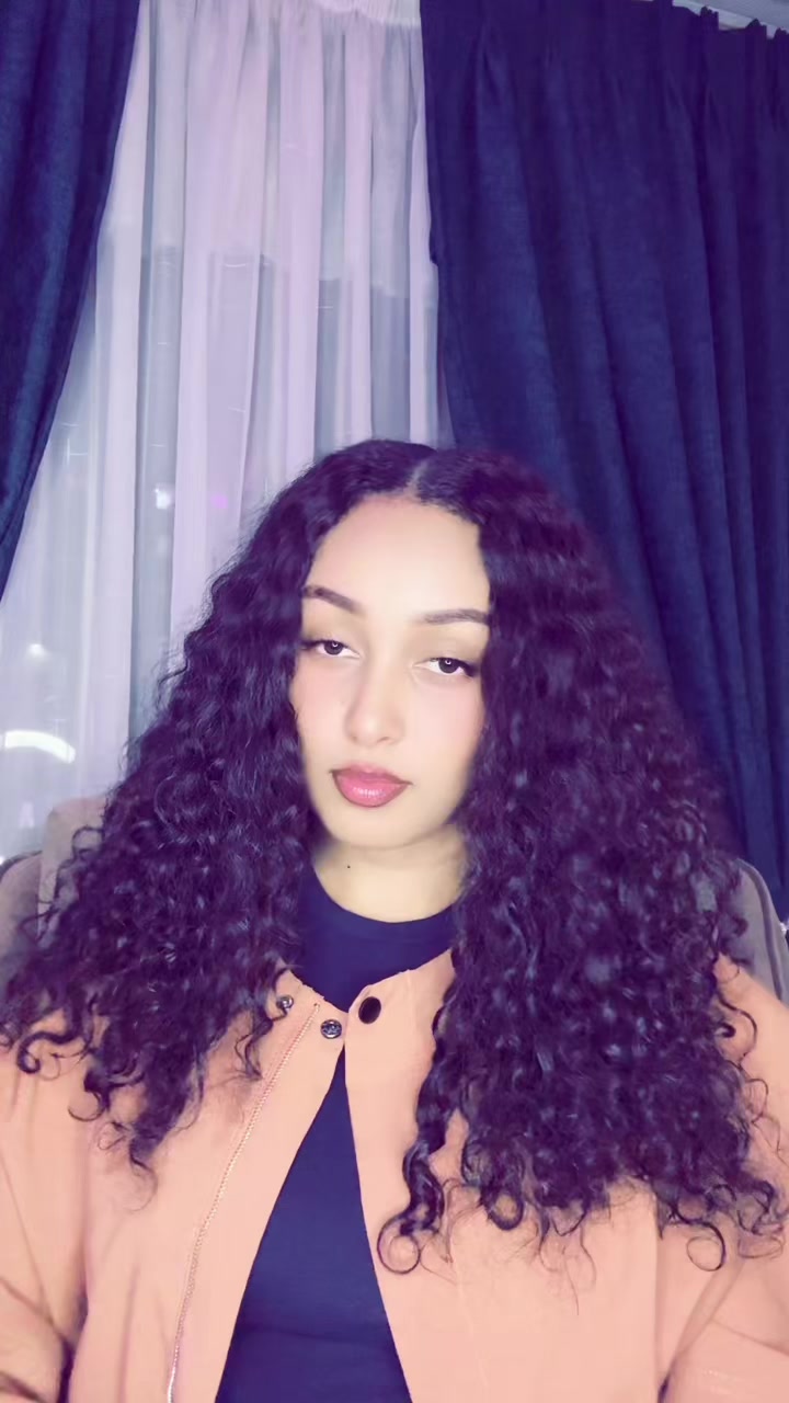 @አትሮንስ 🧚♀️🕊️🦅