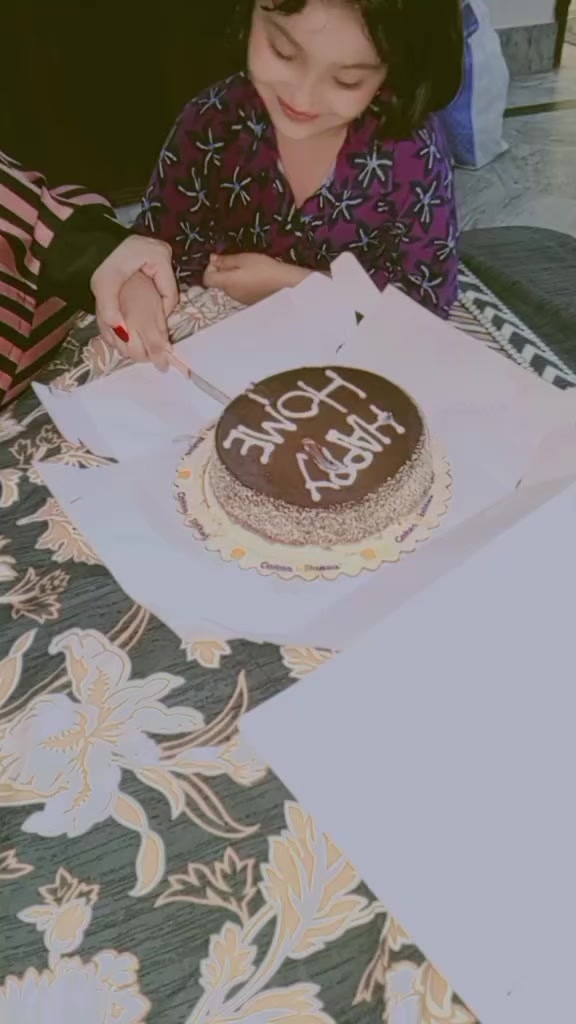 @ZAINAB 🦋