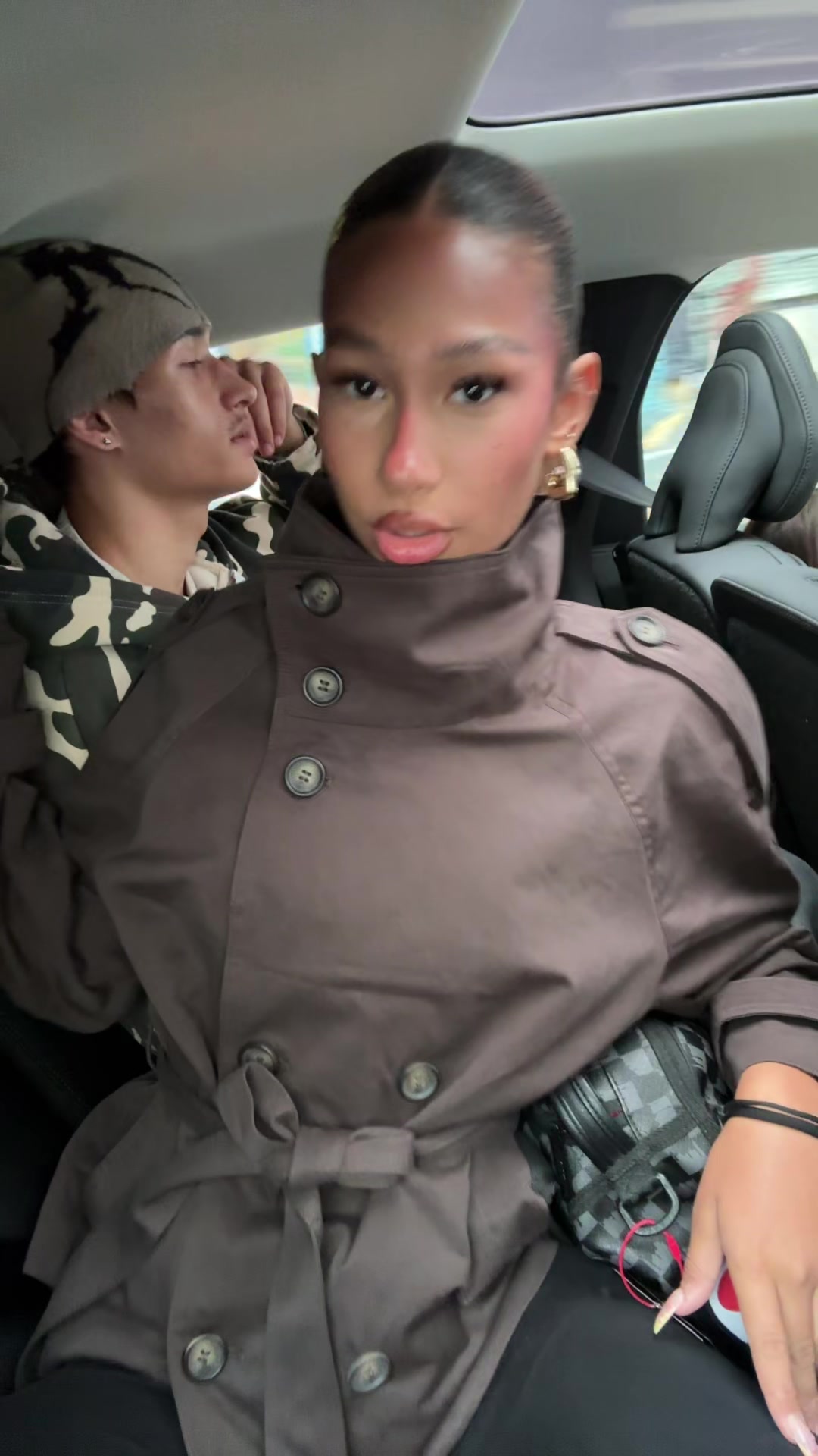 @badbitchcouple