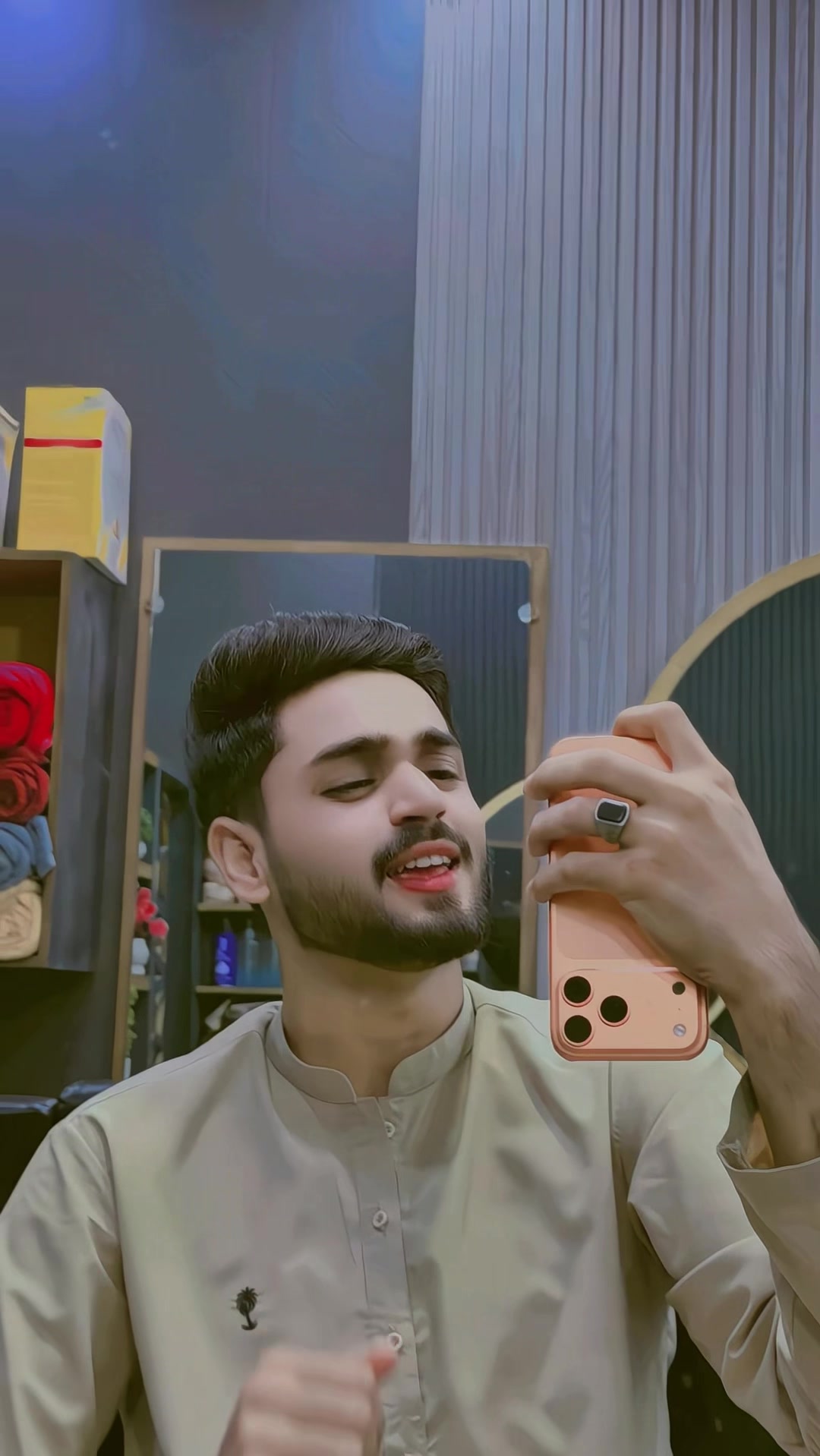 @⚜️جنيد_بھٽو⚜️