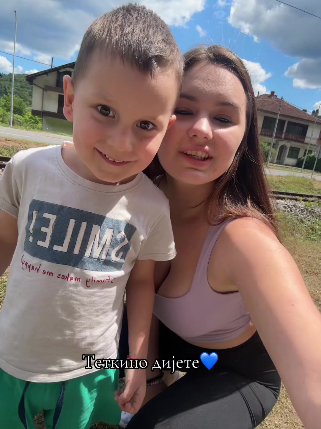 @твоја омиљена бринета👩🏽