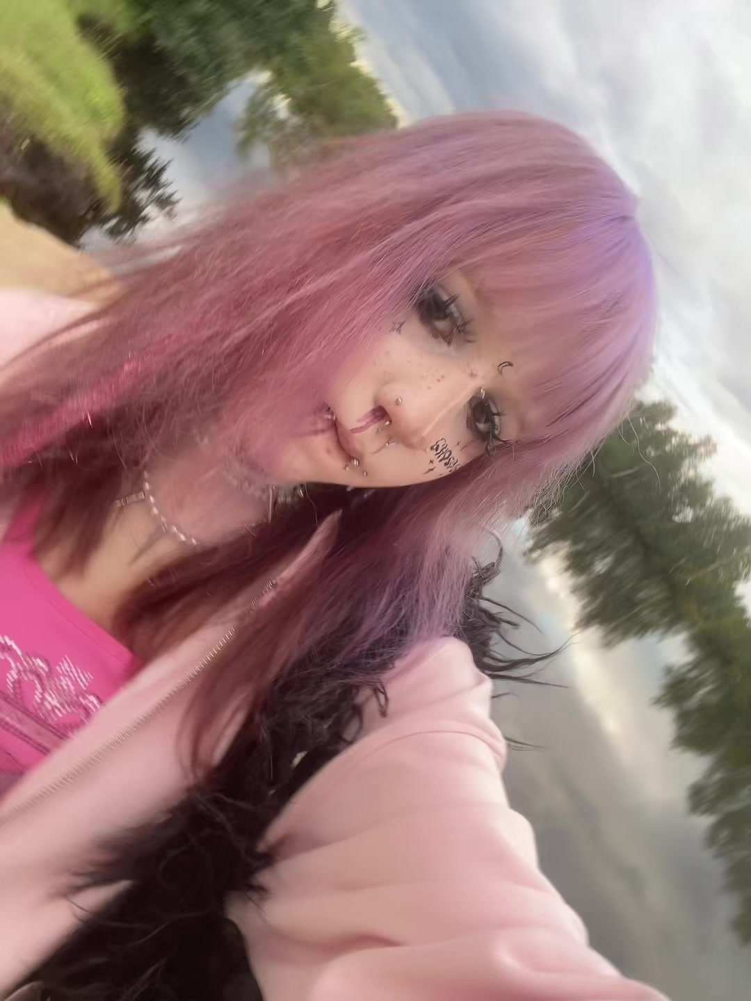 @s3Nyw3bS3x