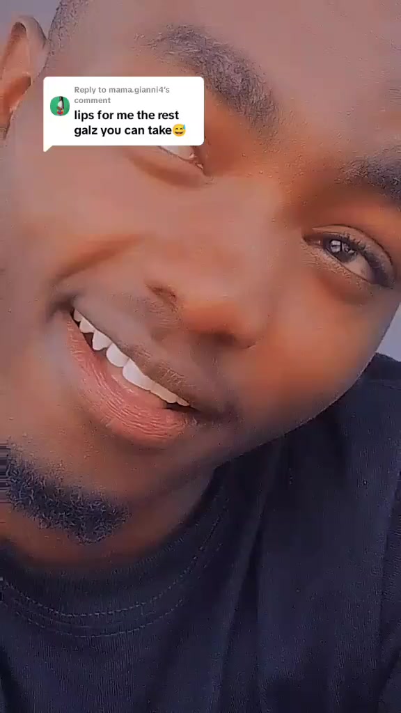 @SMILIE 🥰🤩😍