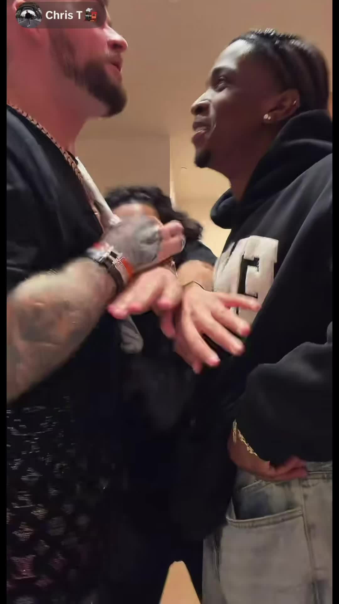 @chaoticdreamer555💦