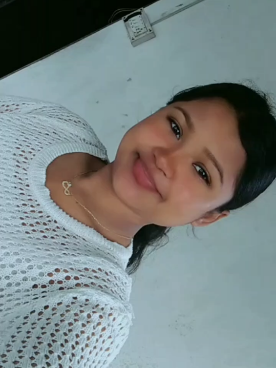 @PRIYA🫶🧿