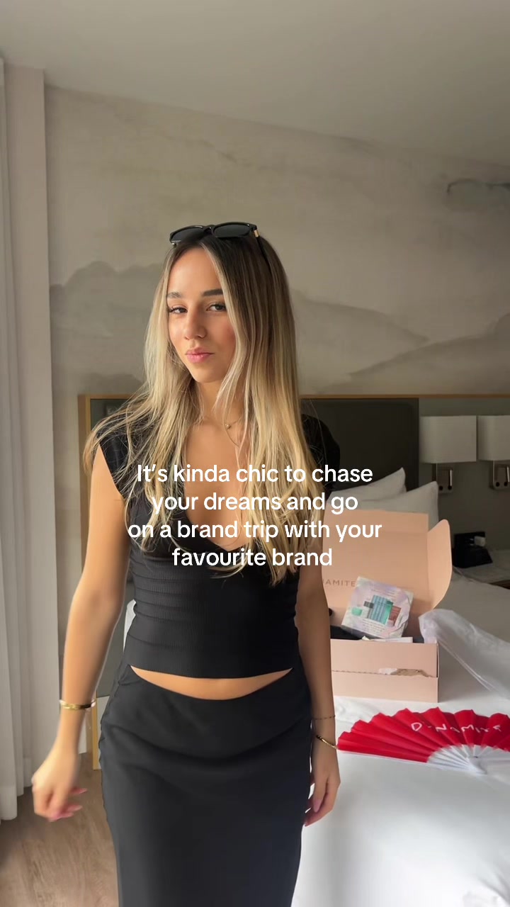 @SELINA VELEZ