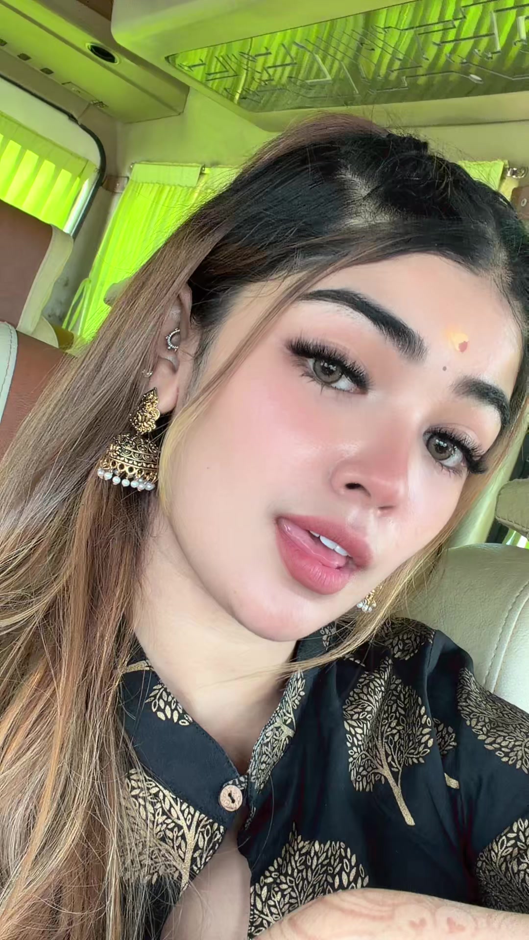 @Aishwarya 🦋
