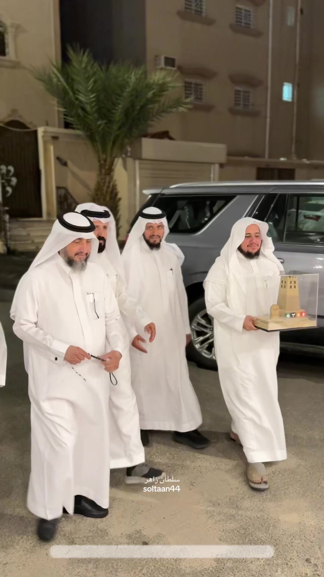 @سلطان زاهر