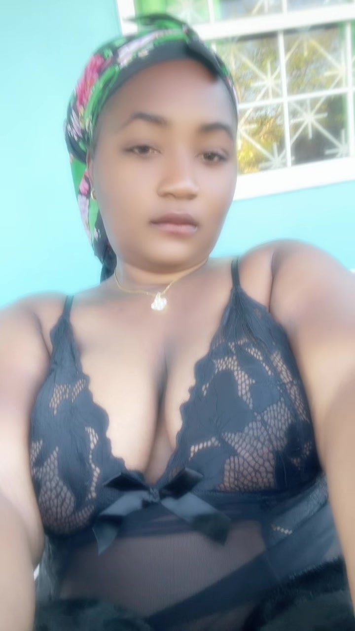 @SHE.VELLE