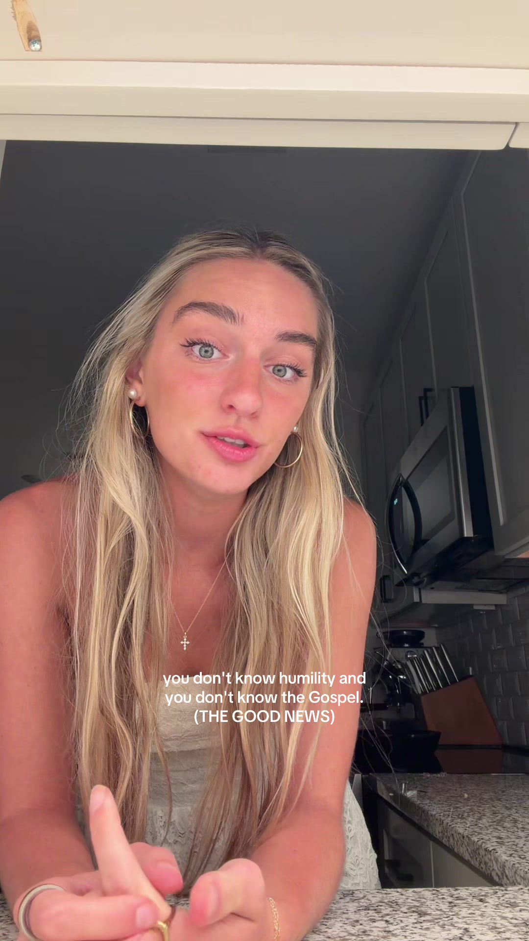 @AVERY RODRIGUEZ 🌺