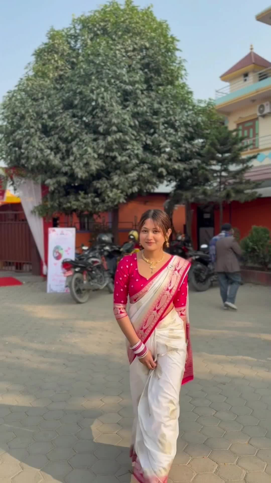 @दिव्या क्षेत्री ।