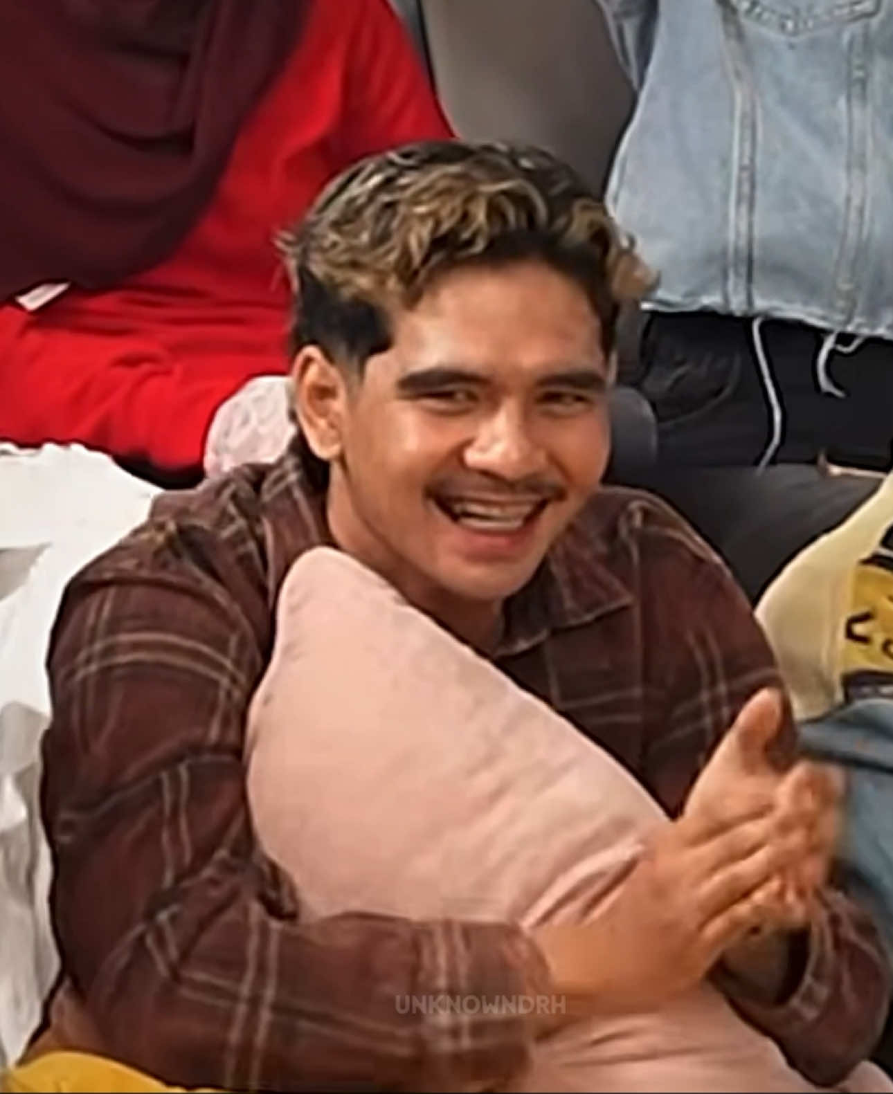 @ᴜɴᴋɴᴏᴡɴᴅʀʜ