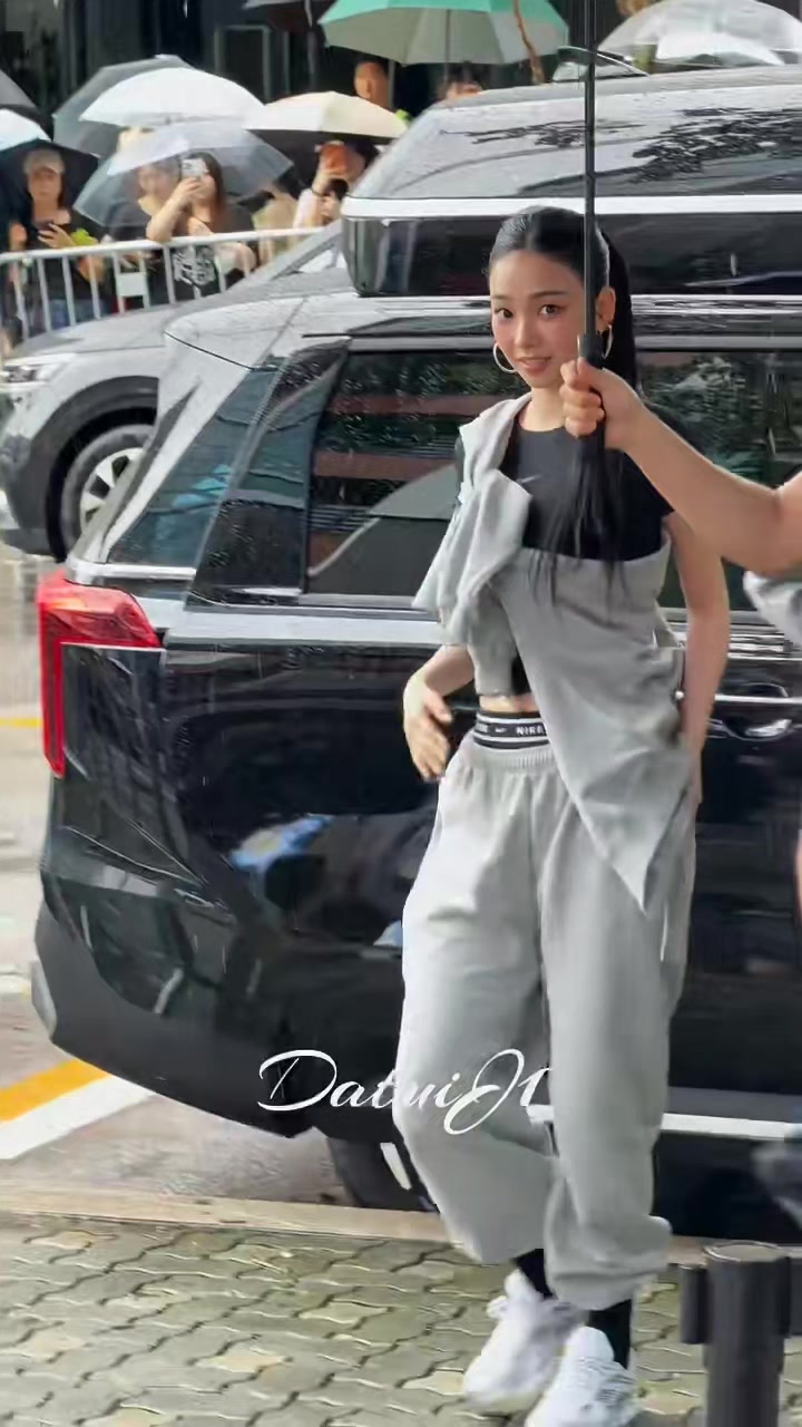 @pyupyu