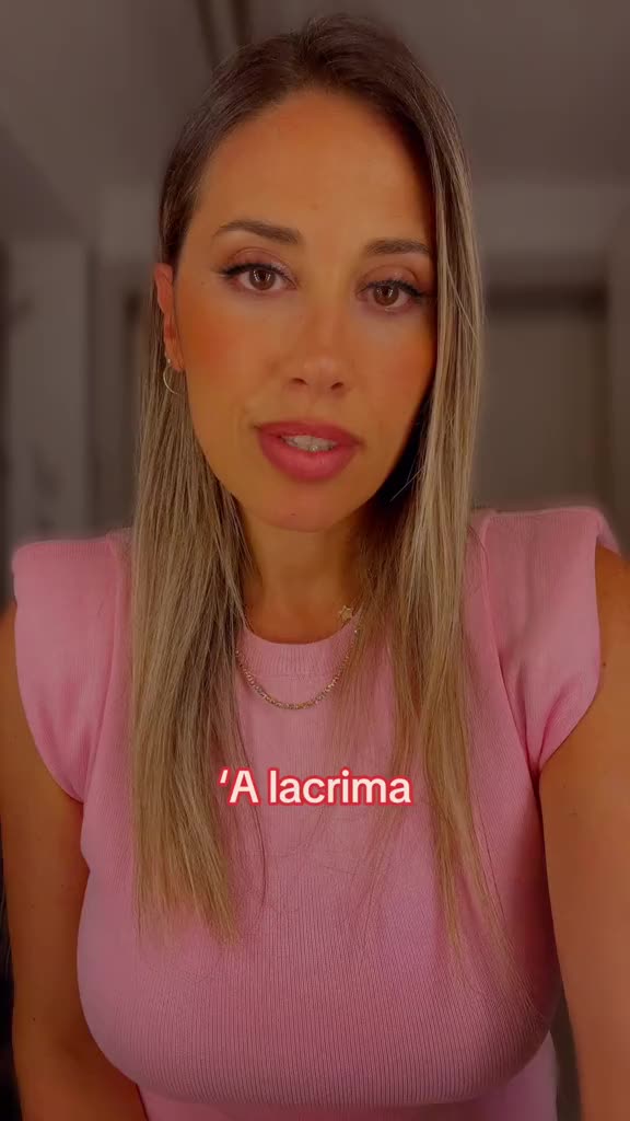 @AdeleValentino