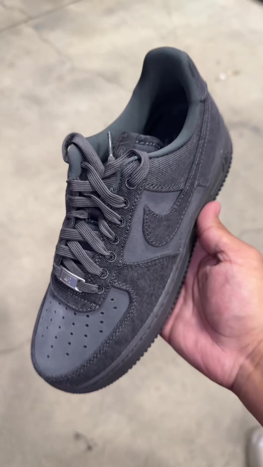 @Trending Sneakers