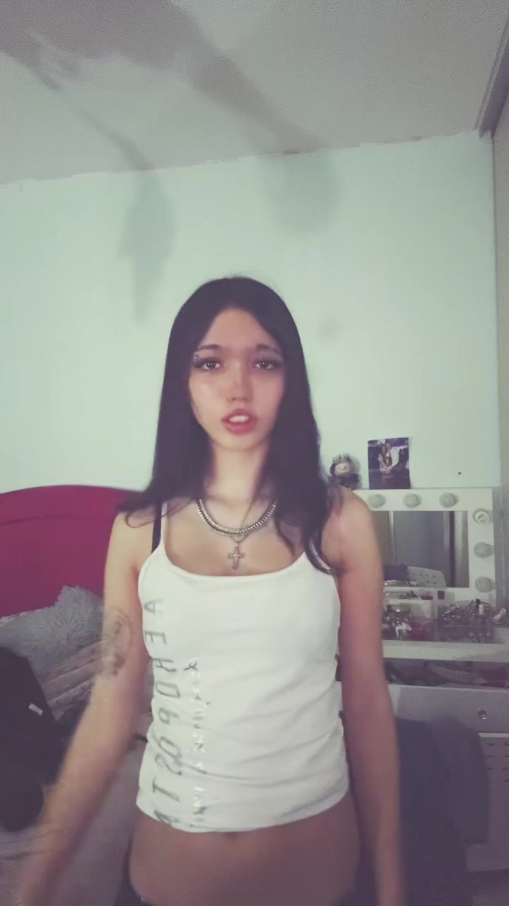 @Poli