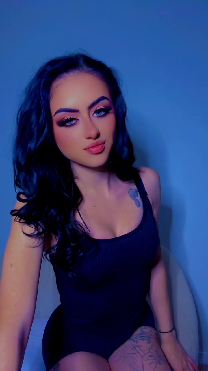 @💜🔥THALINA MARIE🔥💜