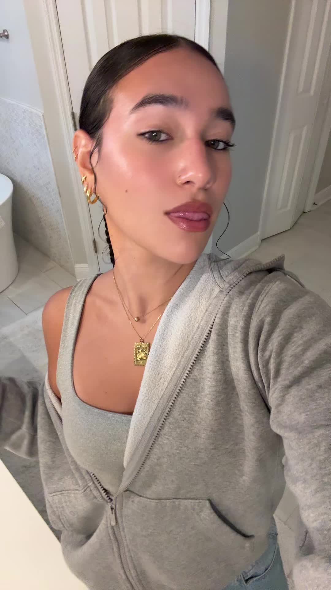 @lola_nahid