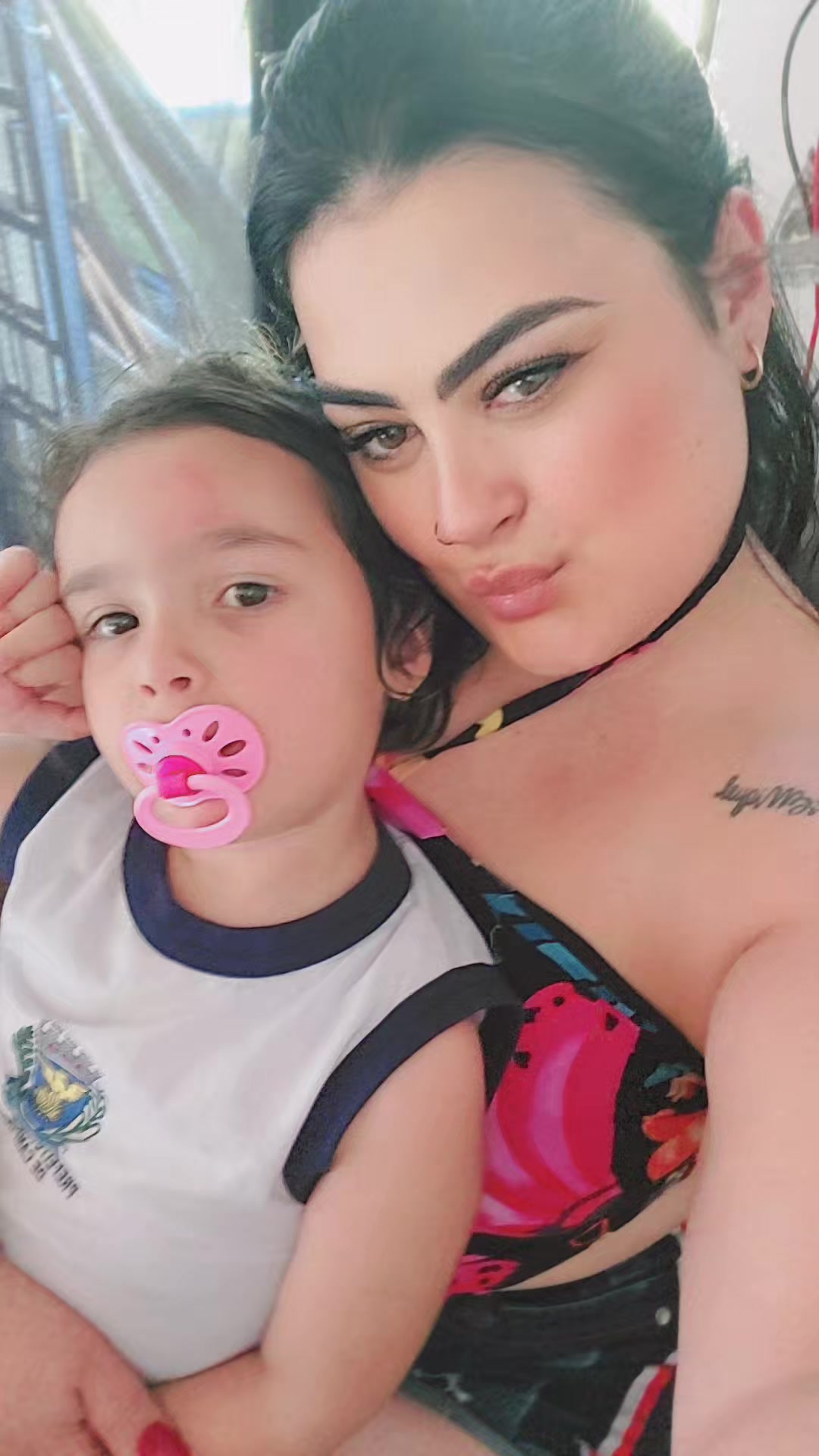 @Morena Avel&atilde;