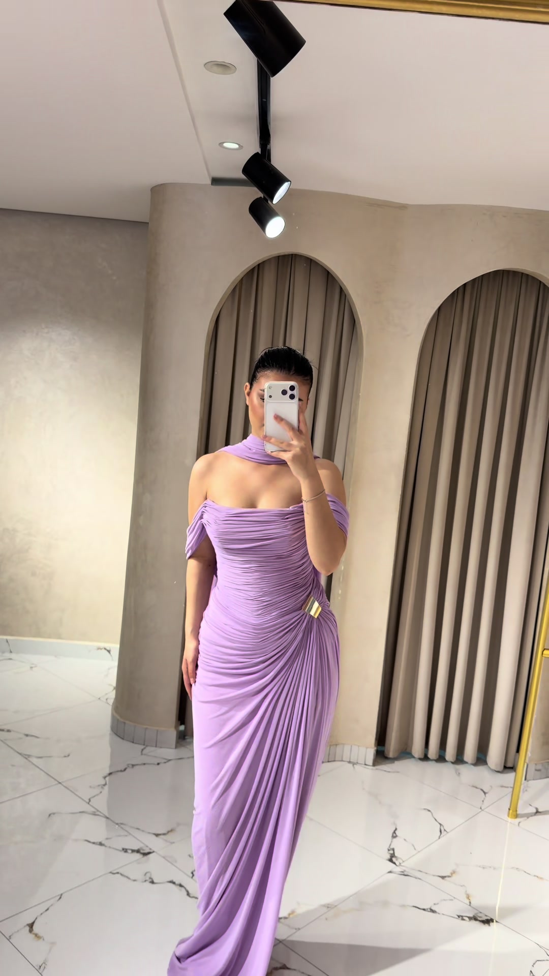 @Fustanemeqera_besa_xheni