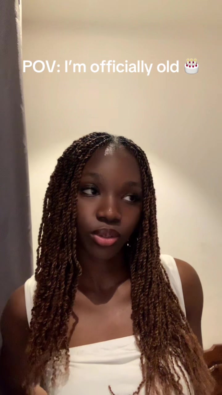 @VIVIAN| THE DIGITAL EDITOR