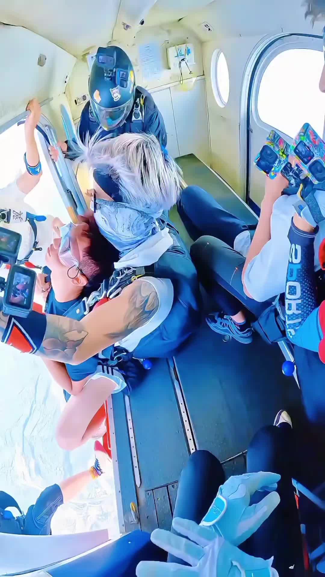 @onlyfanskydiving