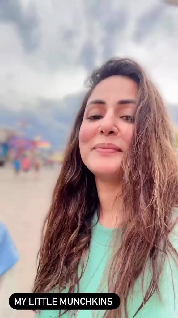 @Hina Khan 💎