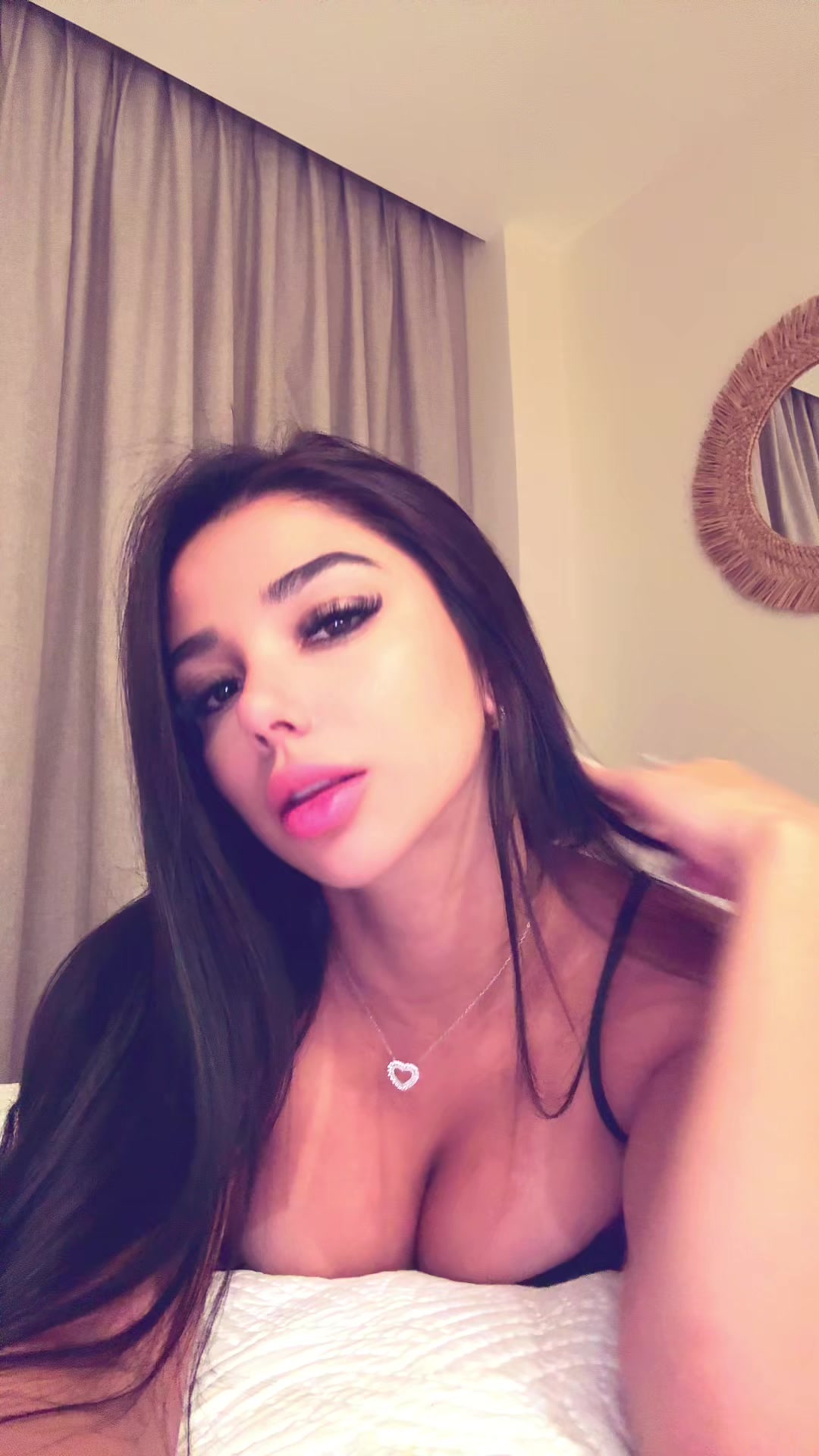 @isselajv_