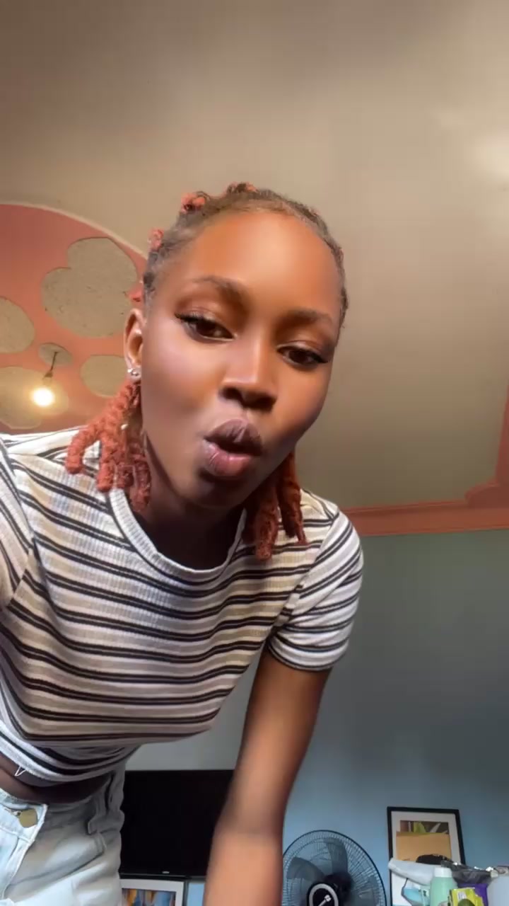 @Kia🦋💦
