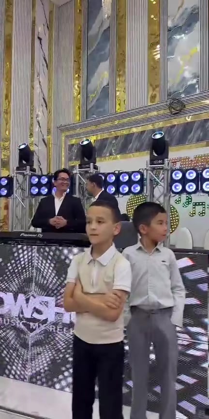 @DJ Gowshut