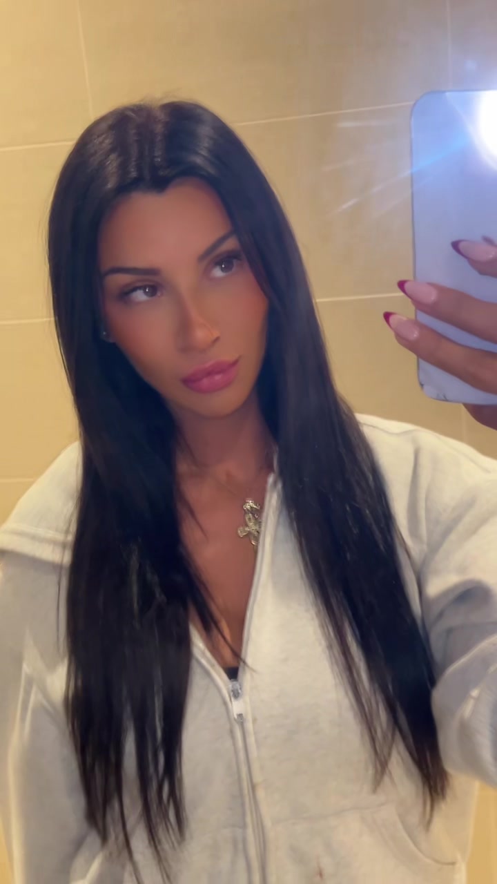 @Leanoraaa