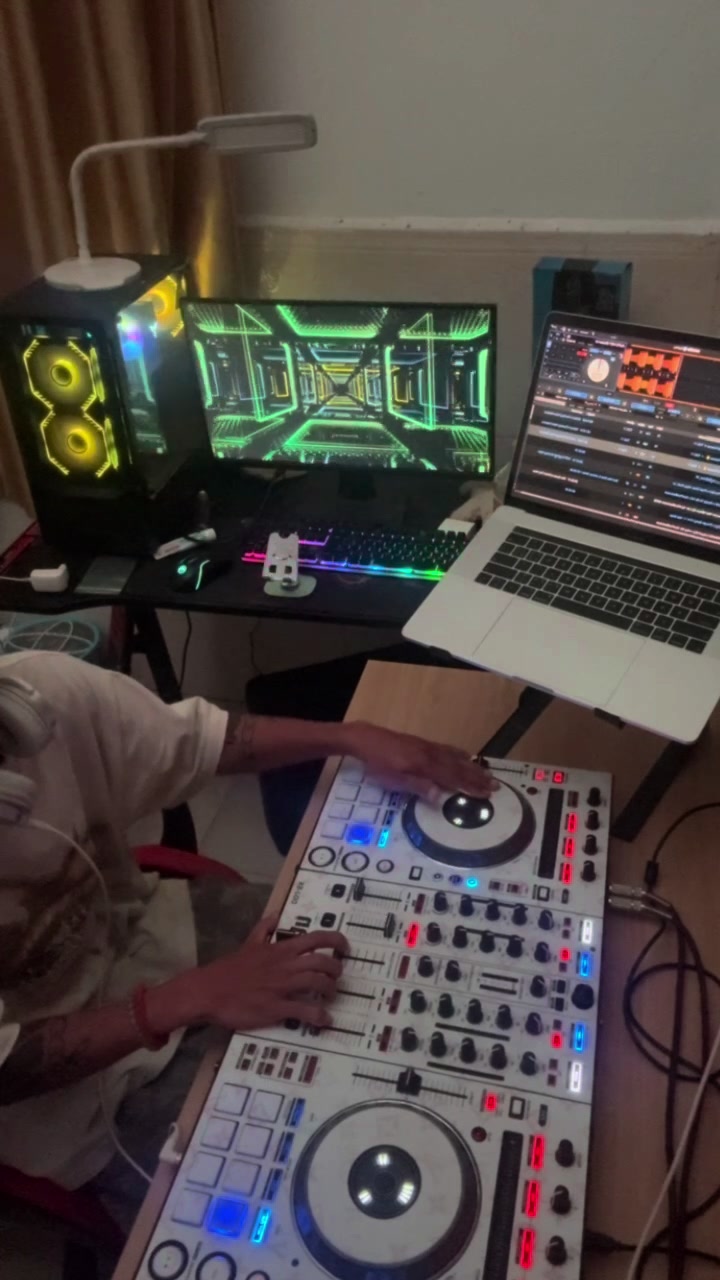 @DJ San