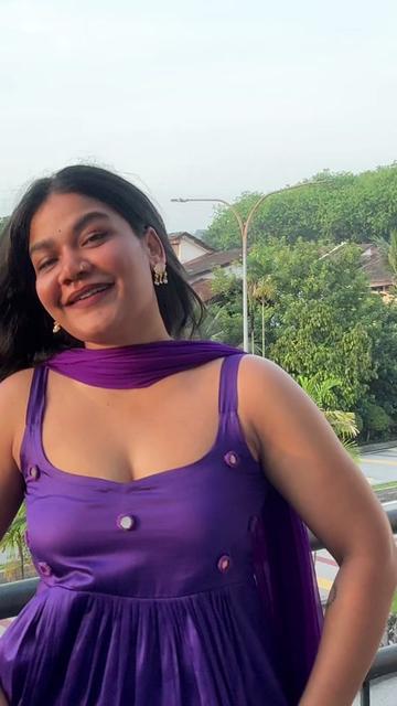 @Thevenashini