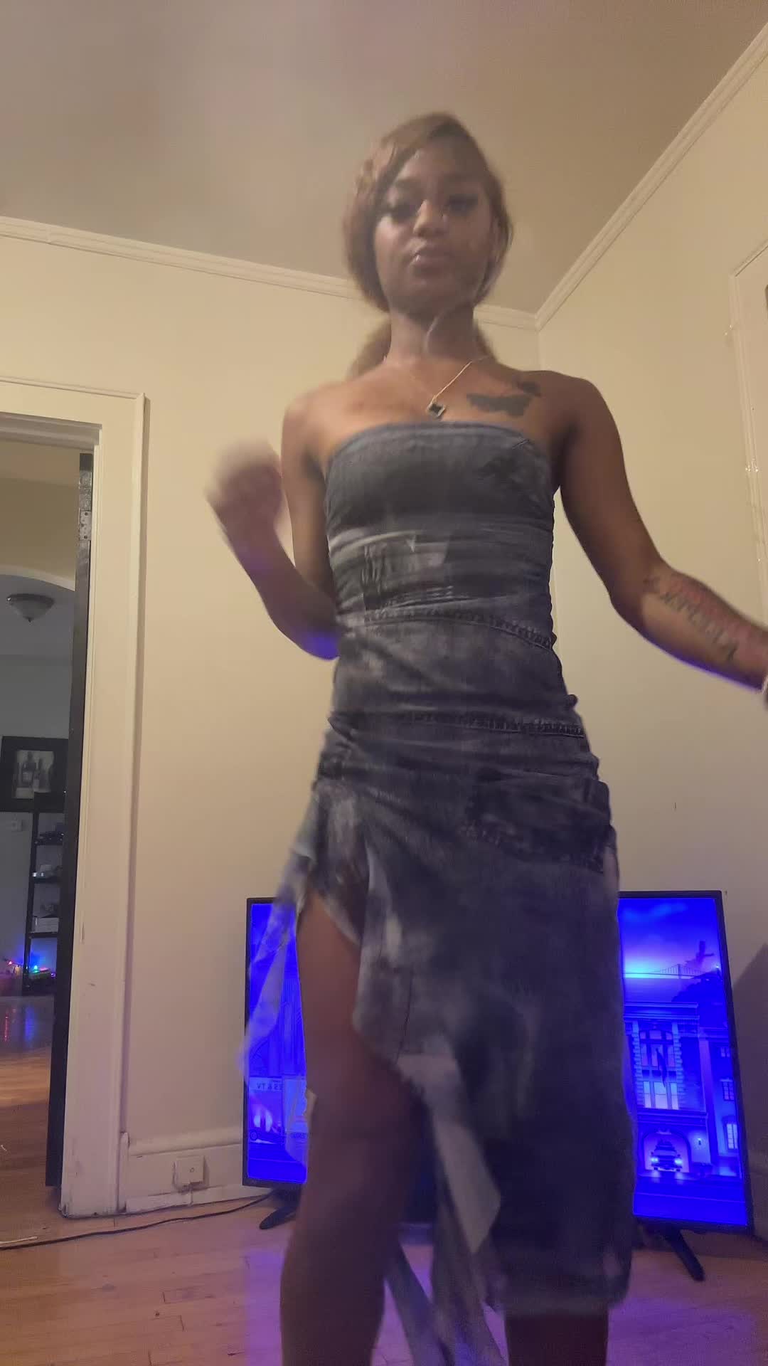 @yofavorite_LightBright🤍😫