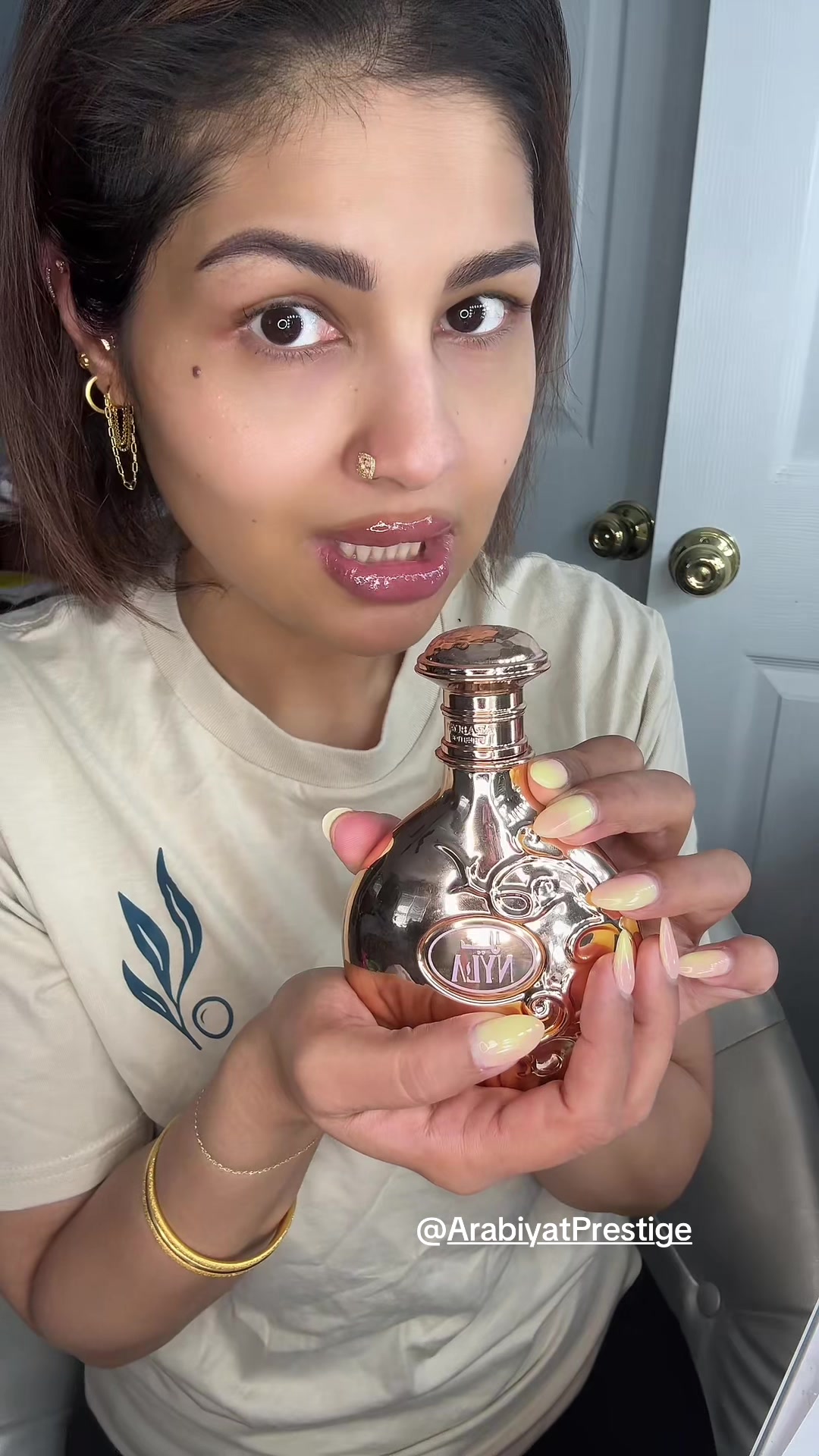 @MakeupLaveena