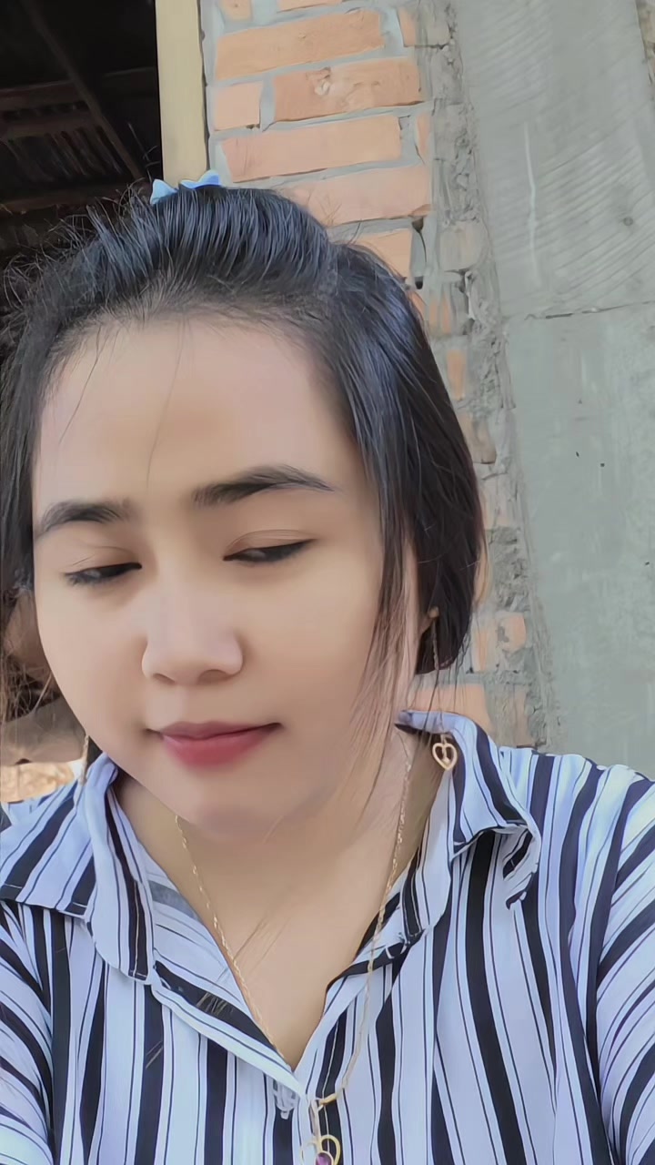 @Ei Myat Thu👑မြစ်ခြေသူလေး👑