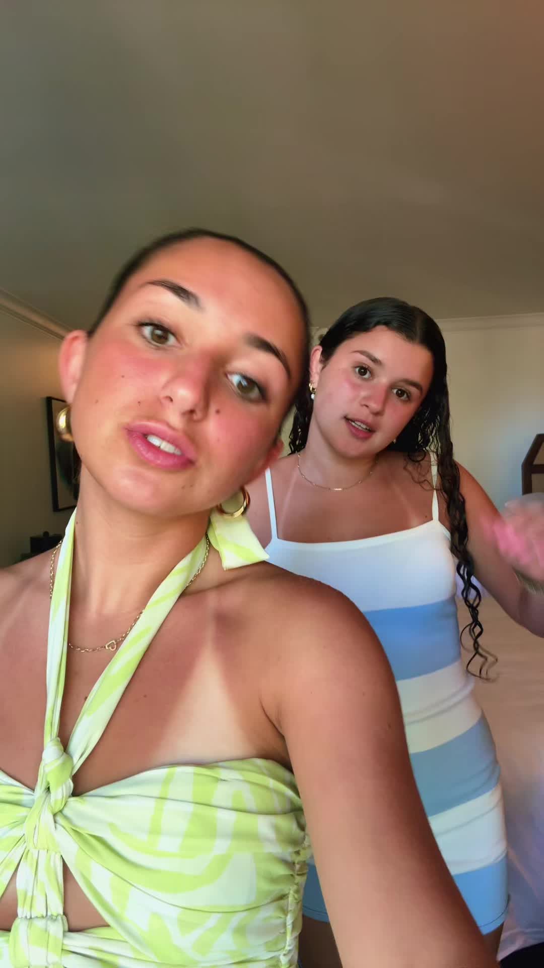 @taytayflots