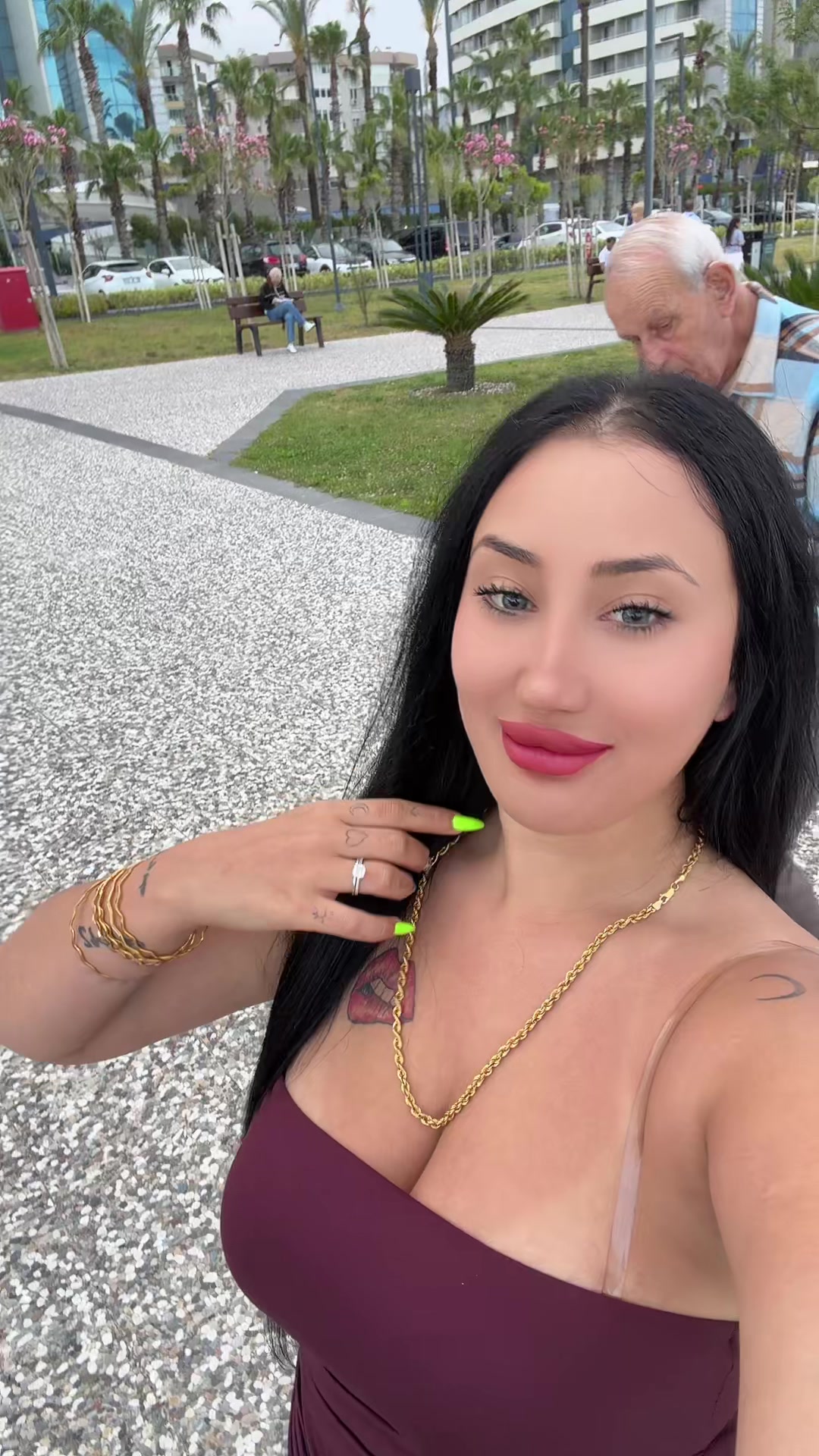 @Buse bah&ccedil;etepe