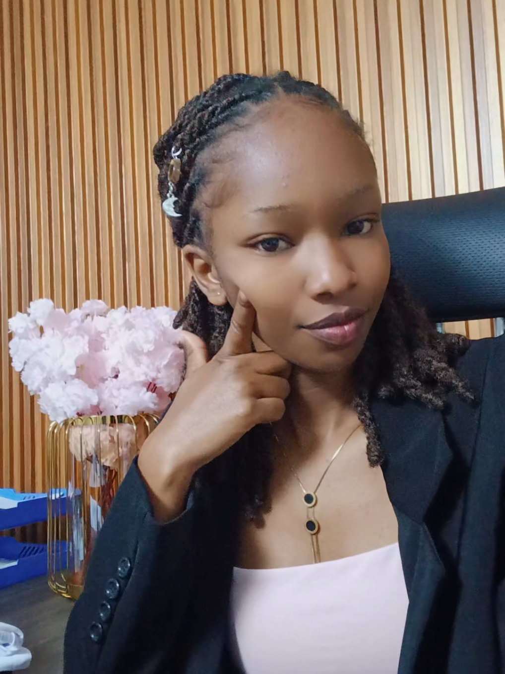 @Mkamburi🔥🦋🌸