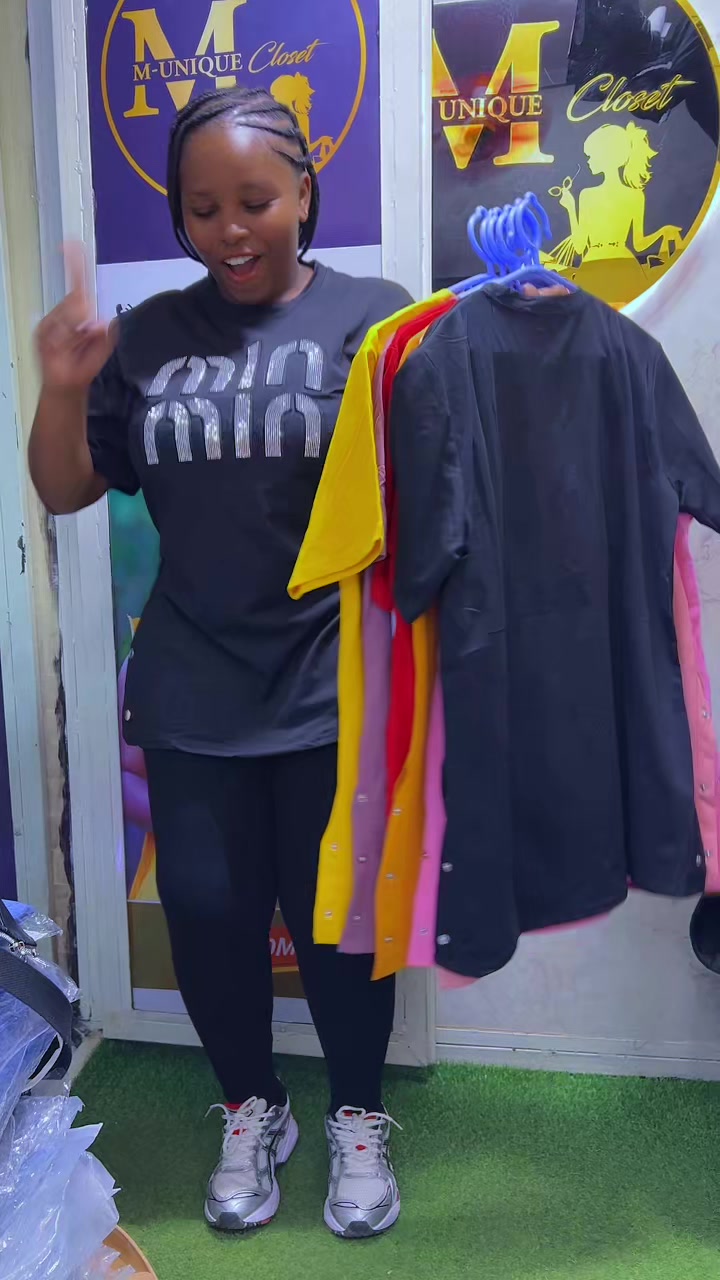 @M-unique closet// 0705606467