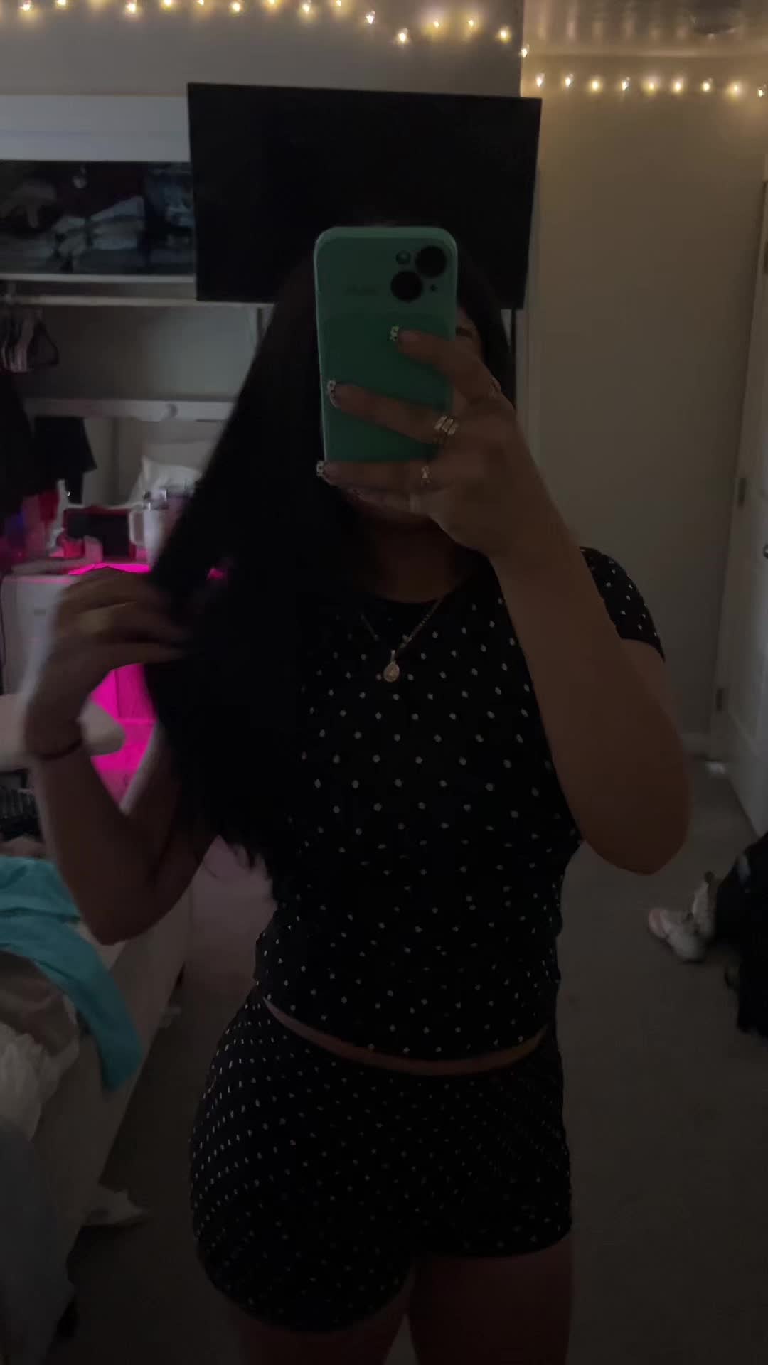 @⃟
