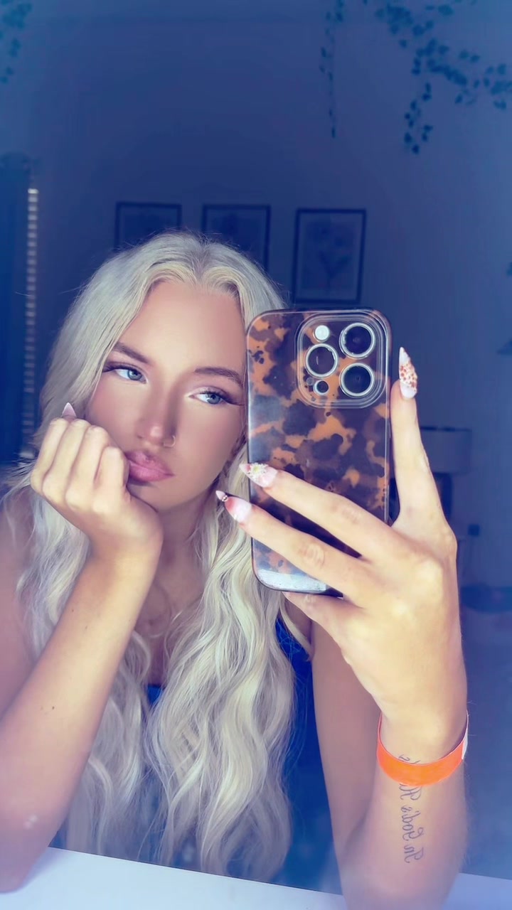 @shelbyy