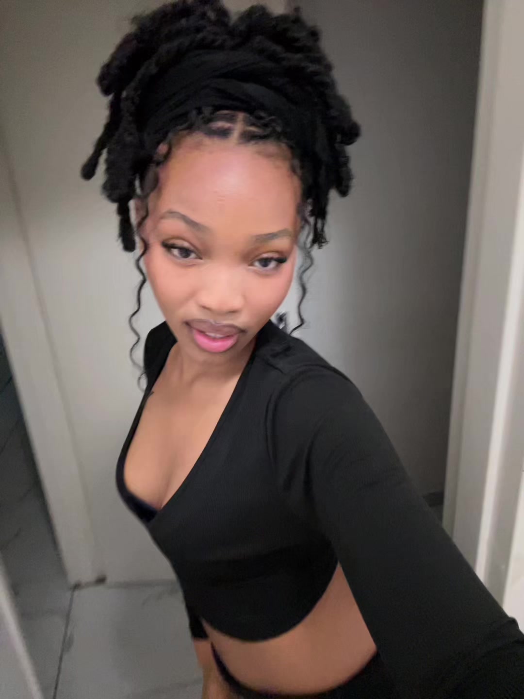 @~𝕃𝕒𝕟𝕕𝕖𝕖~🖤